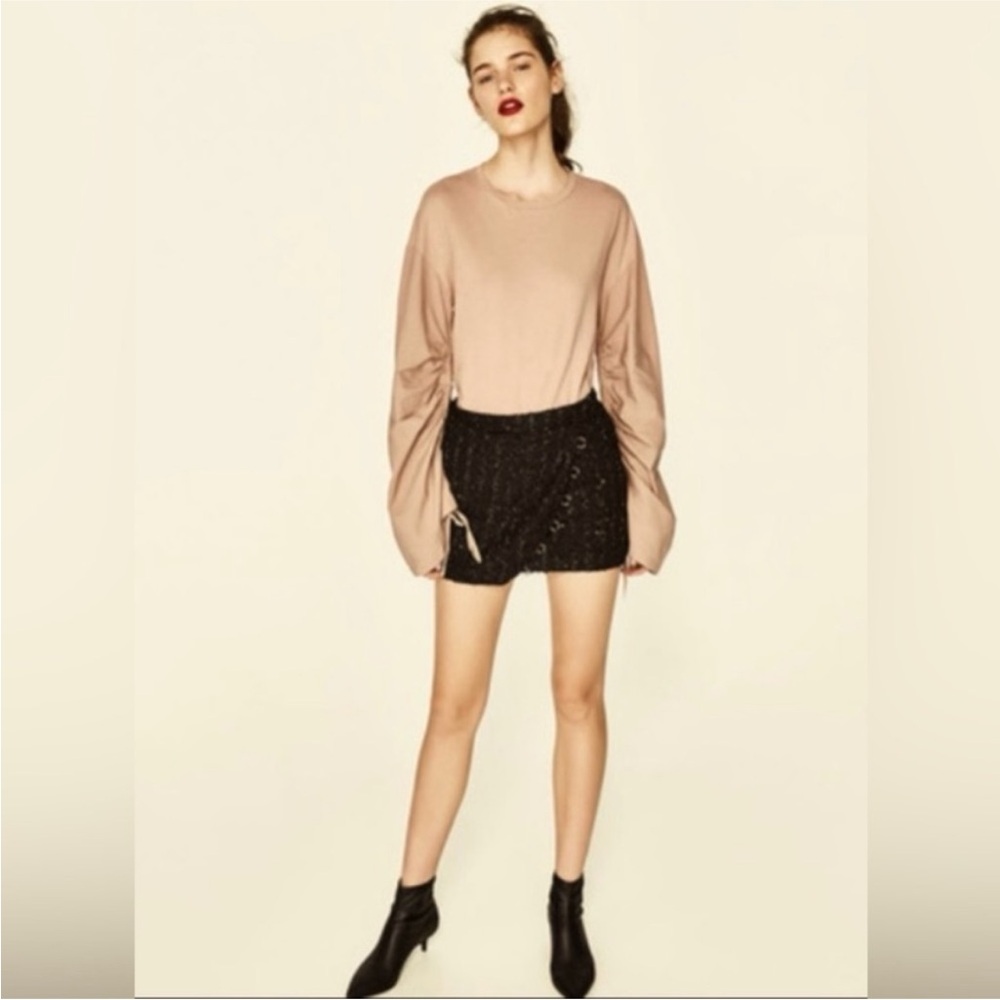 ⭐️3/$30⭐️ (bundle deal) ZARA Trafaluc Nude Color Drawstring Sleeve Top